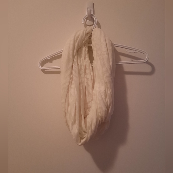 Elegant Infinity Scarf - Picture 1 of 6